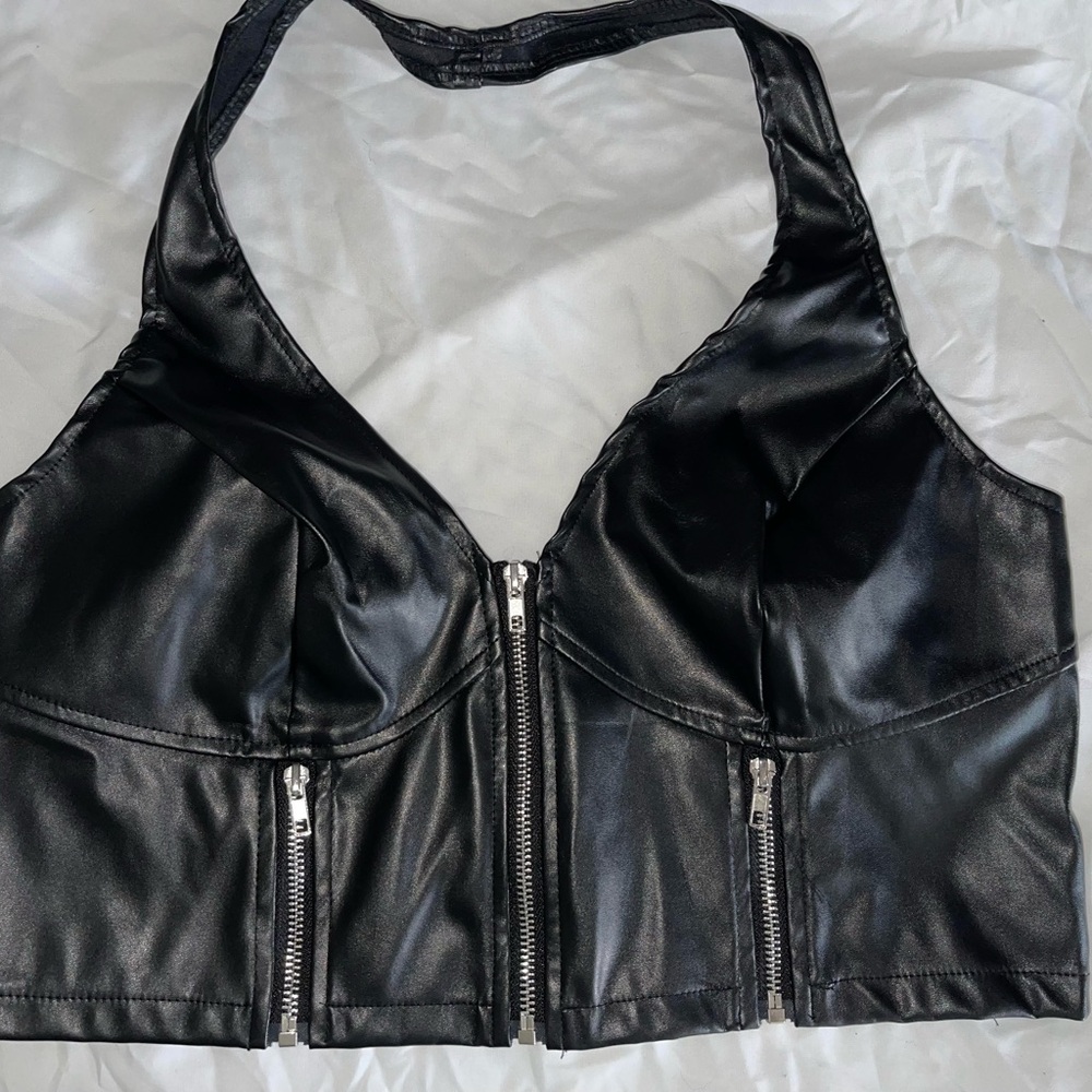 SHEIN Black Curve OXL Top